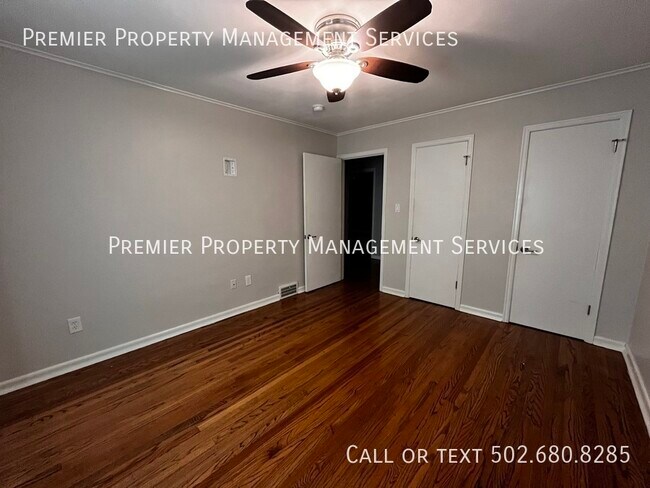 Building Photo - 607 Southview Dr