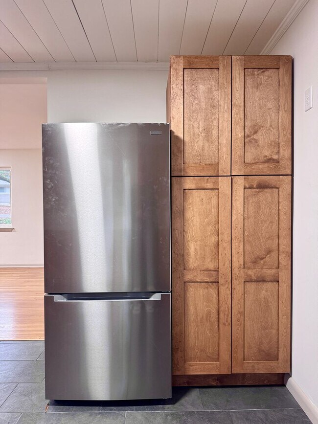 Building Photo - 3906 Forest Highland Cir