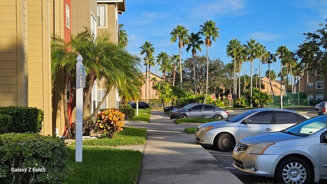 Building Photo - Charming 1bed 1bath Condo in Kissimmee