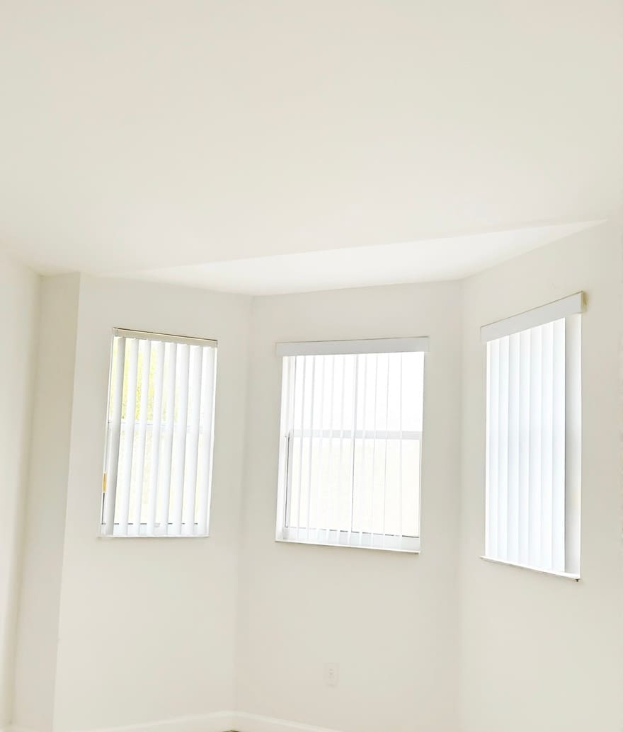 Building Photo - 2637 SE 16th Ter