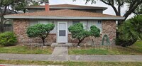 Building Photo - 6162 Hidden Oaks St