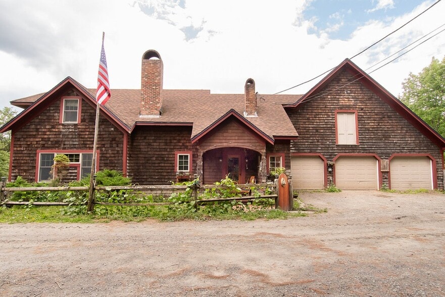 Building Photo - 477 Dunham Rd
