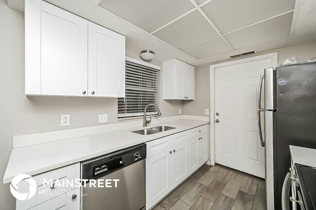 Building Photo - 3301 King William Cir