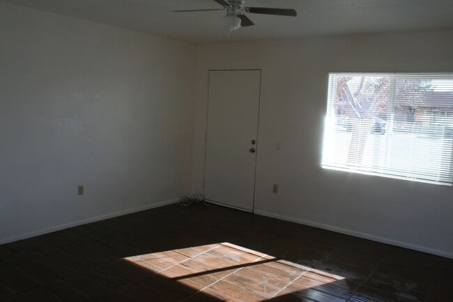 Building Photo - Newly remodeled 3 bedroom, 2 full bath home on large fenced lot.