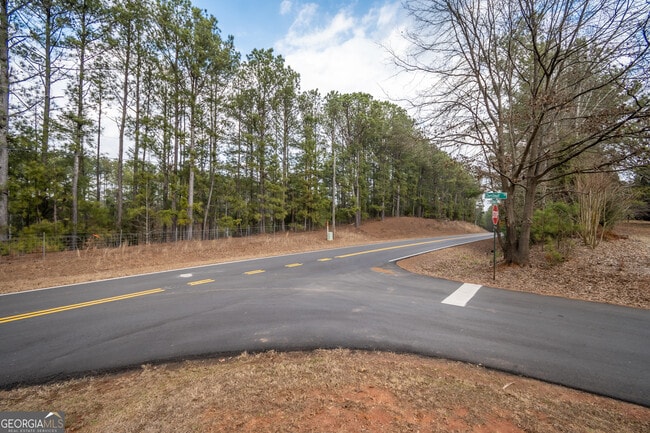 Building Photo - 1380 Chestnut Hill Rd