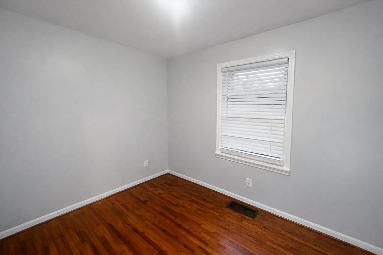 Building Photo - 8122 Rugby Ave