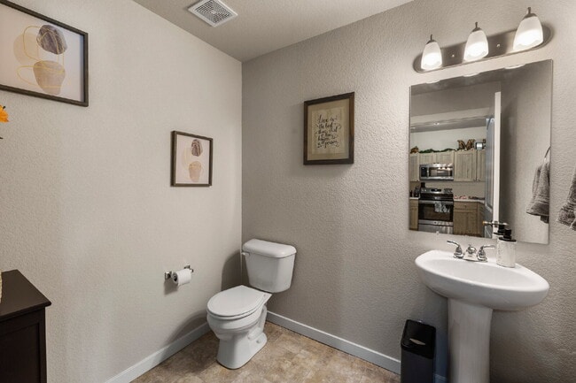 Building Photo - Modern 3 Bed Townhome with Garage – Water ...
