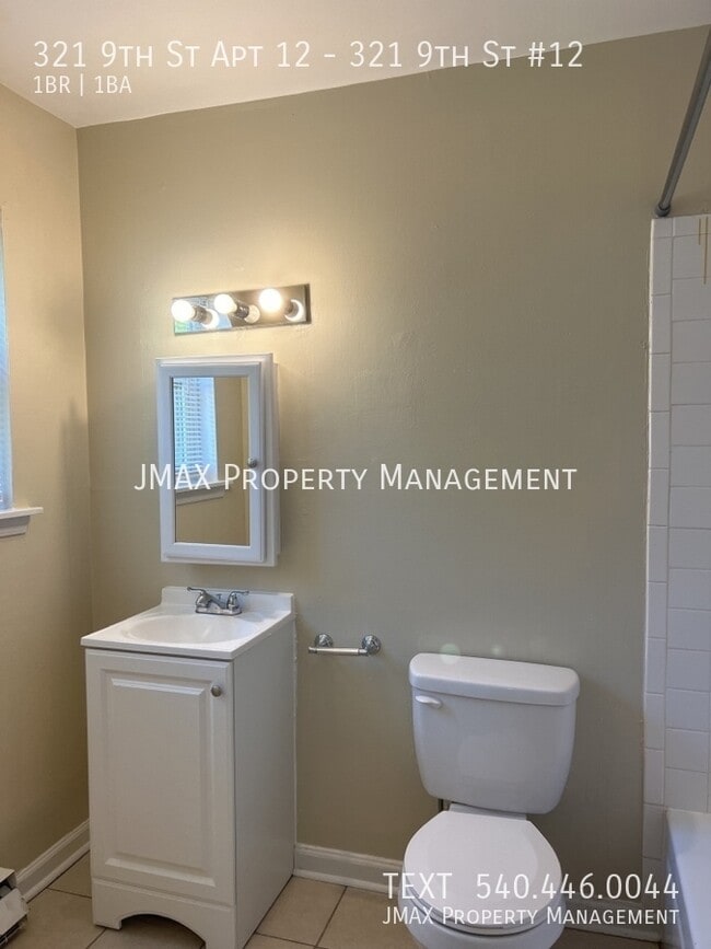 Building Photo - 321 9th St