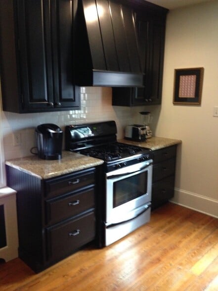 Kitchen - 1907 Delaware Ave