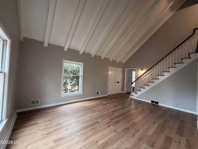 Building Photo - 634 Cherrywood Dr