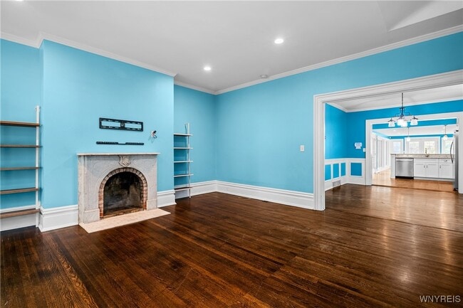 Building Photo - 108 Park St