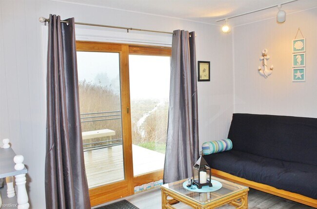 Building Photo - 2 br, 1 bath House - ACADEMIC RENTAL SEPT ...