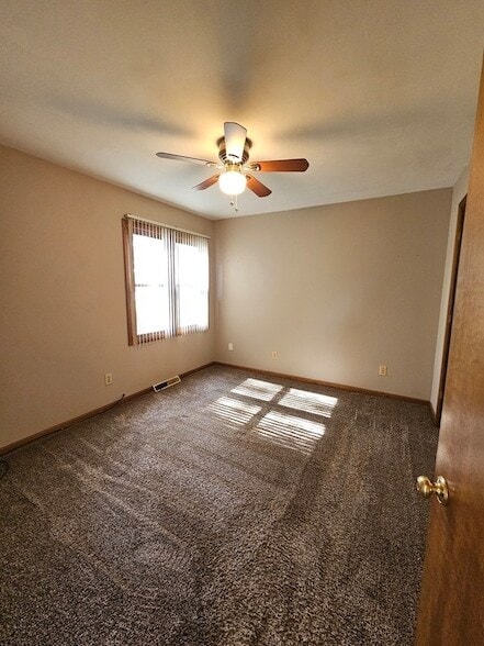 Building Photo - 28243 W Fox River Rd