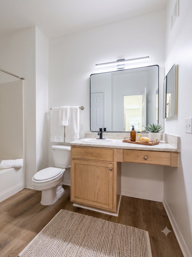 Building Photo - 7800 Point Meadows Dr
