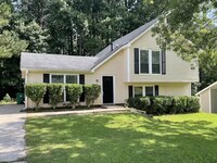 Building Photo - 2416 Leslie Brook Dr