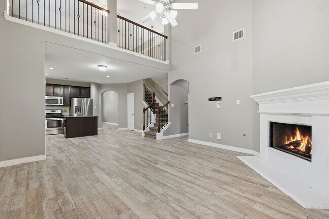 Building Photo - 1715 Round Oak Ln