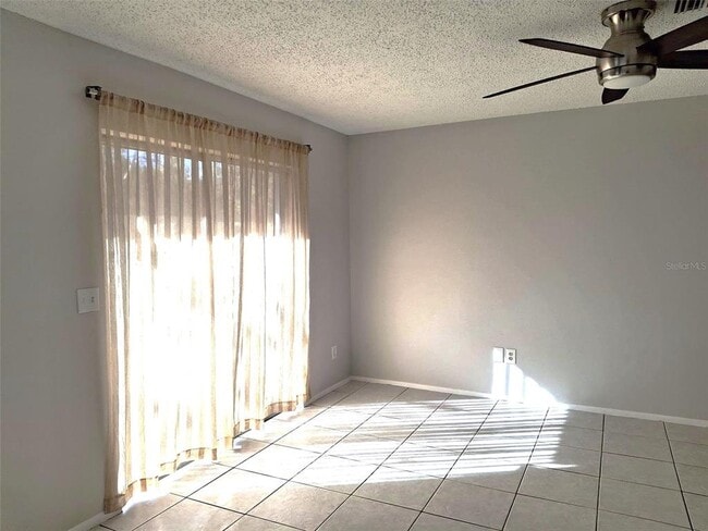 Building Photo - 11528 107th Ave N