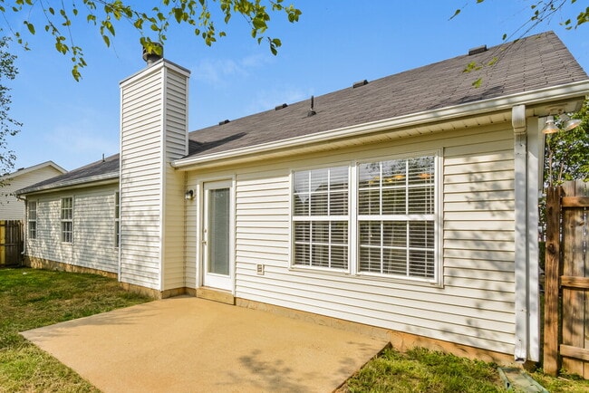 Building Photo - 3019 Wellington Pl