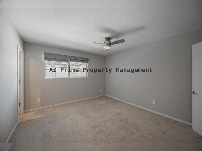 Building Photo - 1218 E Carter Dr