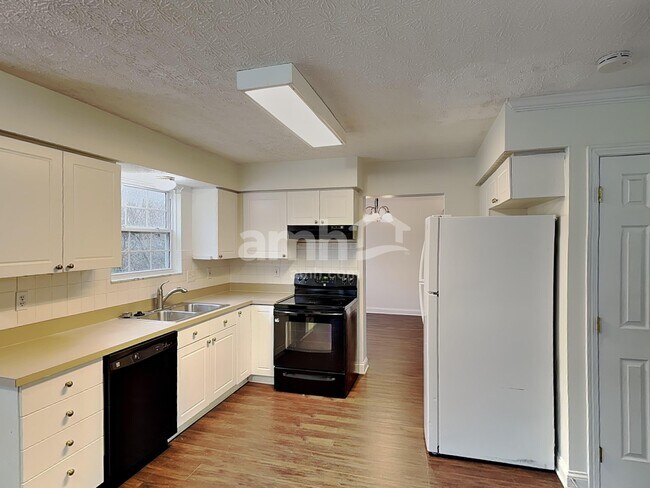 Building Photo - 328 Prairie Run Dr