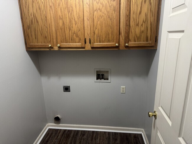 Building Photo - 1435 Arapaho Trail