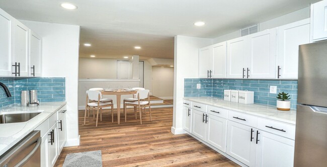 Kitchen-Renovated - Townley Apartments