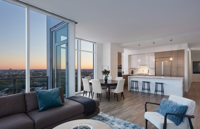 Building Photo - 2317 N Lincoln Ave