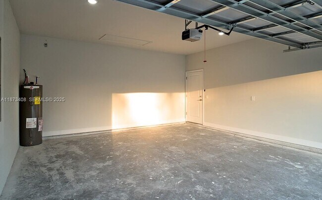 Building Photo - 8007 Vega Ct