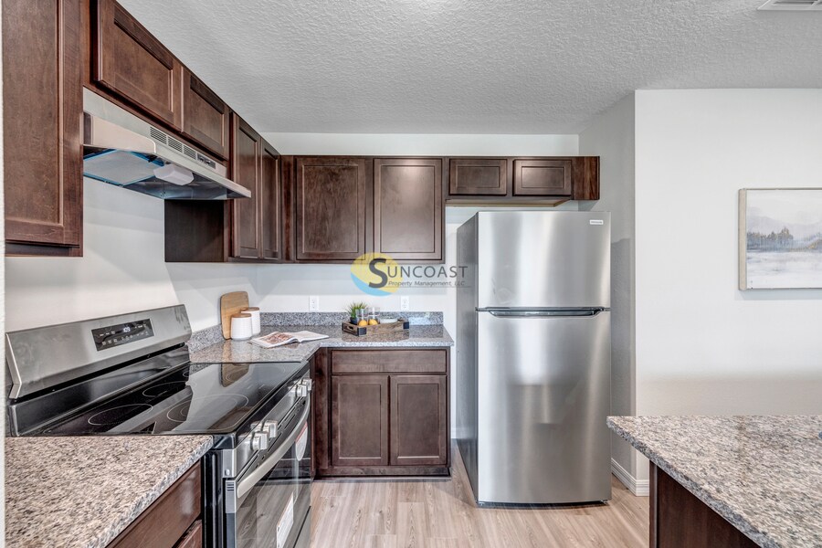 Building Photo - 6534 Sweetbay Ln