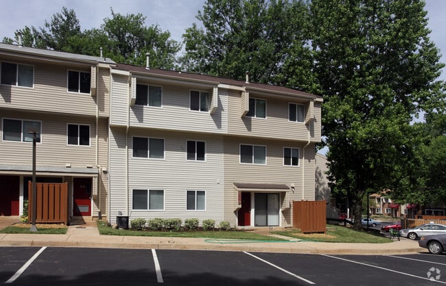 Building Photo - Snowdens Ridge