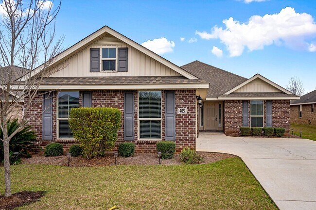 Primary Photo - WEST FAIRHOPE IN HUNTINGTON WOODS
