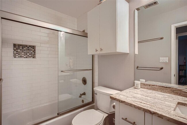 Building Photo - 3815 Menchaca Rd