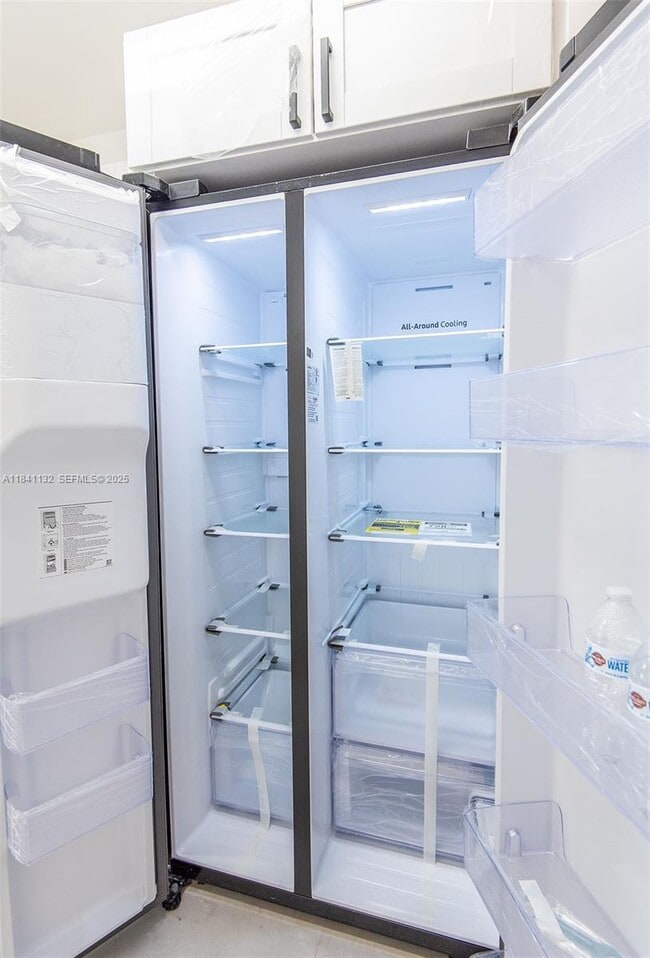 Building Photo - 1750 NE 191st St