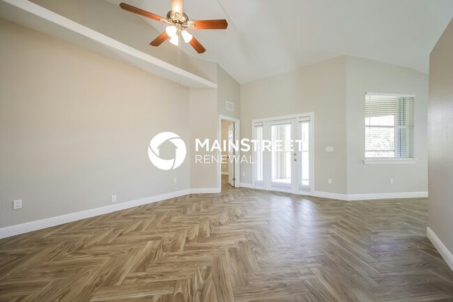 Building Photo - 906 Cortez Ave