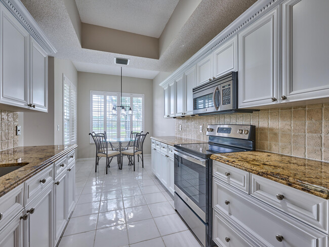 Building Photo - 10148 Andover Coach Cir