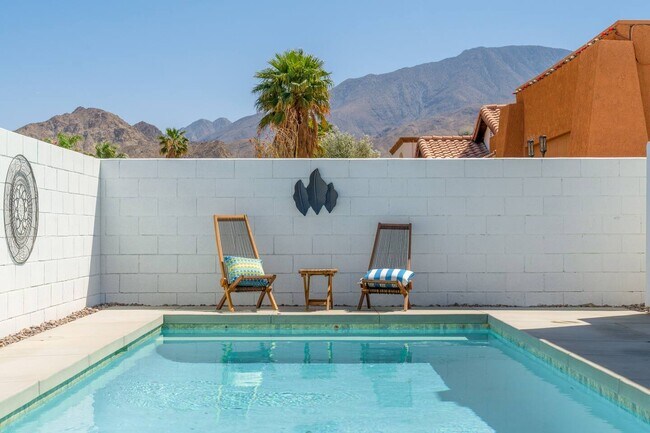 pool - 54525 Avenida Obregon