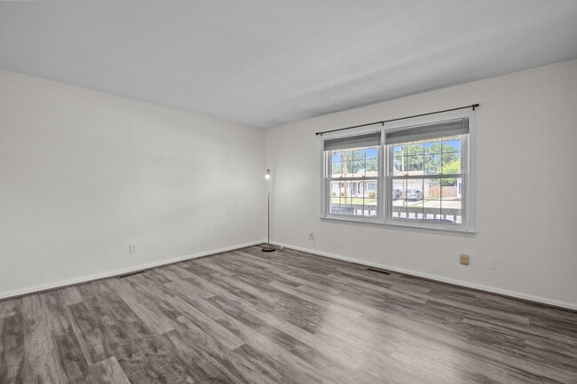 Building Photo - Spacious Virginia Beach Home for Rent – 3 ...