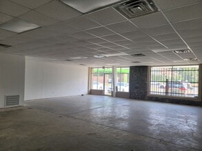 Building Photo - 8700 Colonel Glenn Rd