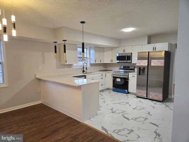 Building Photo - 732 Narrowleaf Dr