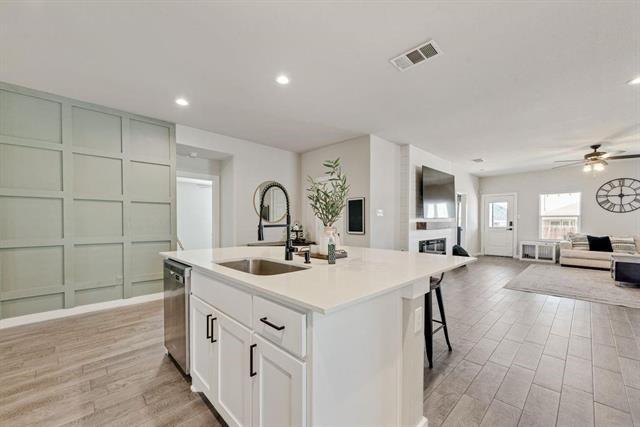 Building Photo - 1513 Hulen Park Trl