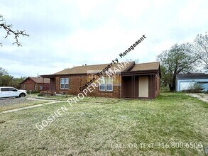 Building Photo - 1411 N Erie Ave