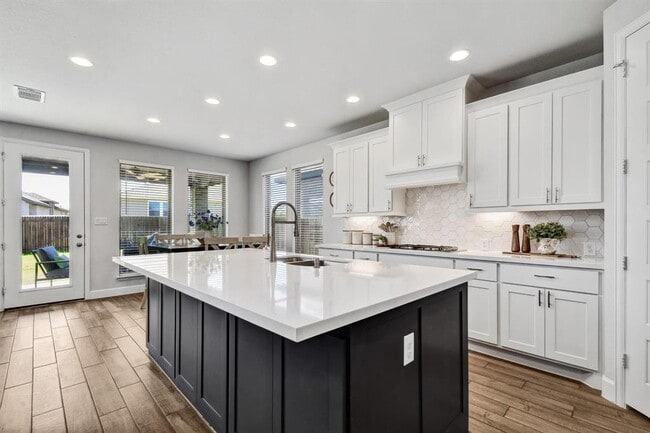 Building Photo - 3213 Little Willow