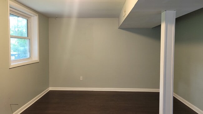 Building Photo - $500 off one month!!!  Spacious 4BR Home |...