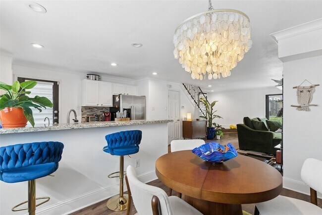 Building Photo - 10109 Regal Park Ln