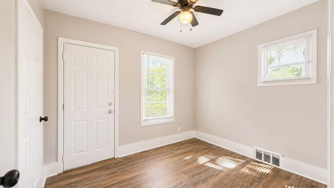 Building Photo - 16521 Woodingham Dr