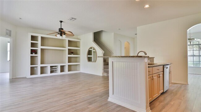 Building Photo - 16319 Bridgeglade Ln