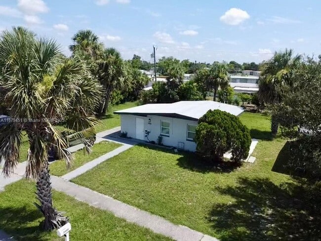 Primary Photo - 3460 Normandy Dr