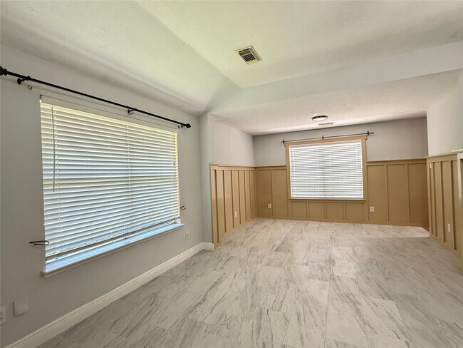 Building Photo - 14419 Golden Cypress Ln