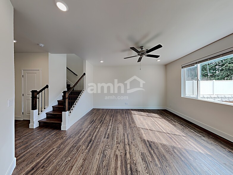 Building Photo - 19314 16th Ave Ct E