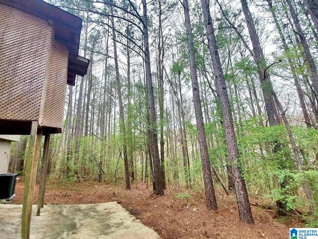 Building Photo - 620 15th Ave NW